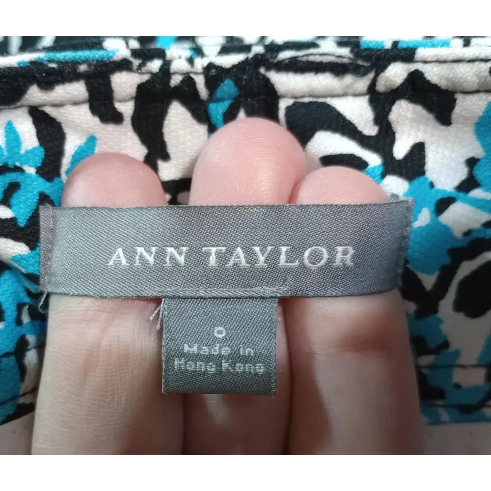 Ann Taylor Pants‎ Womens 0 Cropped Stretch Floral Slit Hem Capris